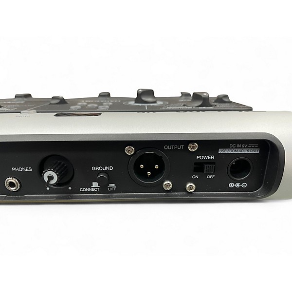Used Zoom V6-SP Effect Processor