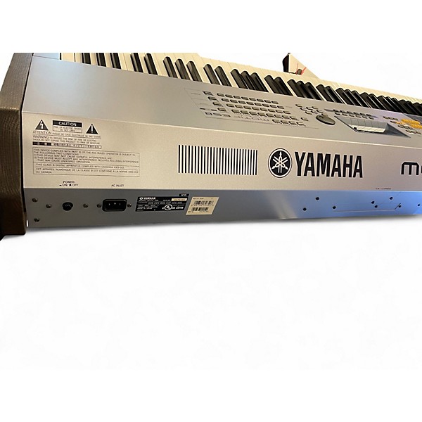 Used Yamaha Motif ES8 88 Key Keyboard Workstation