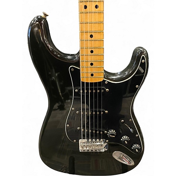 Vintage 1970s Fender stratocaster Black Solid Body Electric Guitar