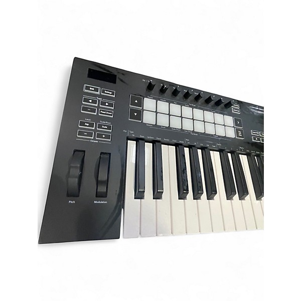 Used Novation Launchkey 25 Key MIDI Controller