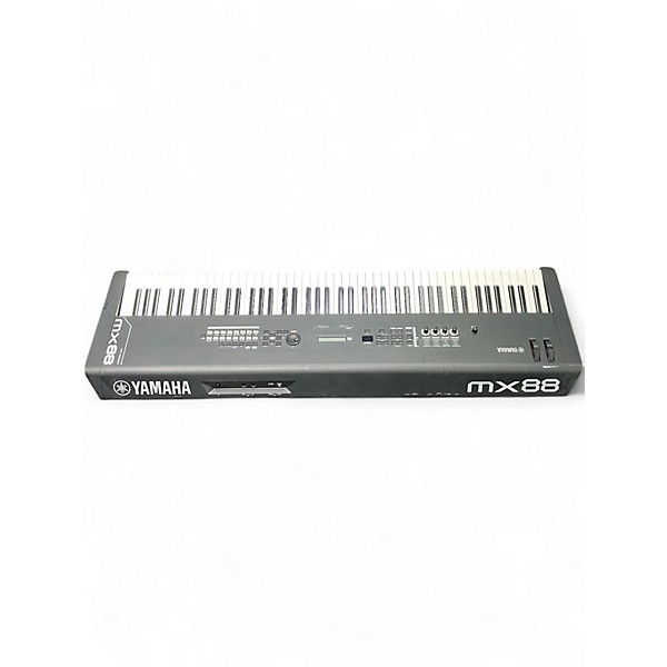 Used Yamaha MX88 Synthesizer