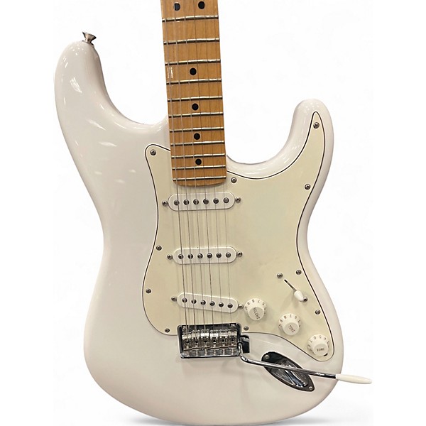 Used Fender Player Stratocaster Olympic White Solid Body Electric Guitar