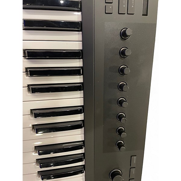 Used Komplete CONTROL A49 MIDI Controller