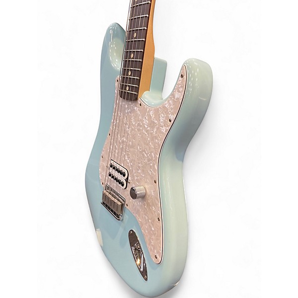 Used Fender Tom Delonge Signature Stratocaster Daphne Blue Solid Body Electric Guitar