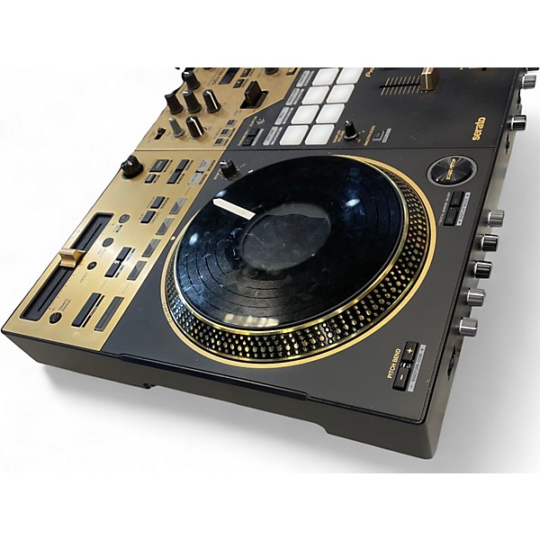 Used SERATO DDJ-REV7 DJ Controller