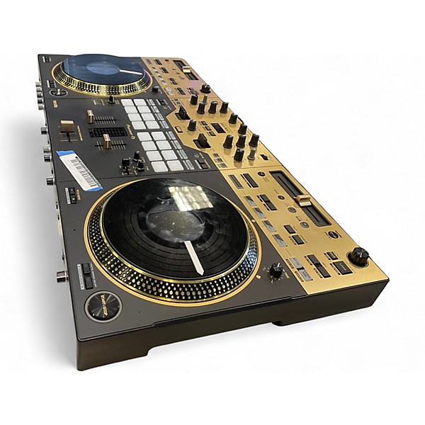 Used SERATO DDJ-REV7 DJ Controller