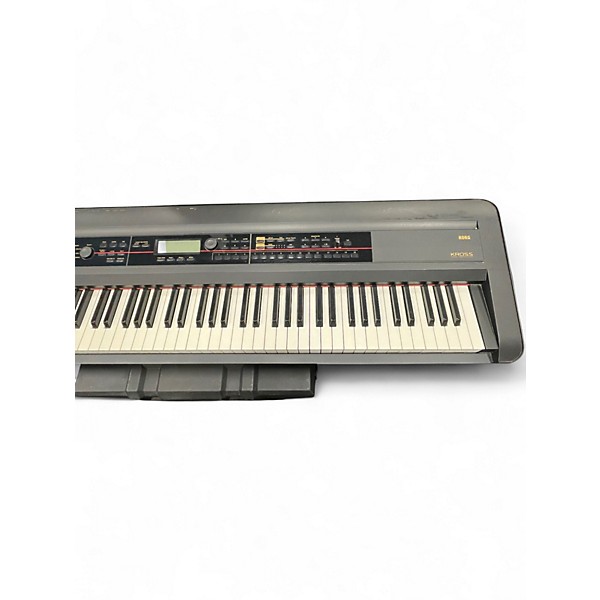 Used KORG Kross 61 Key Keyboard Workstation