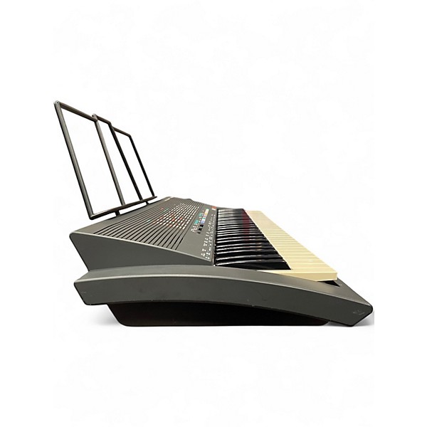 Used Yamaha PSR-18 Portable Keyboard