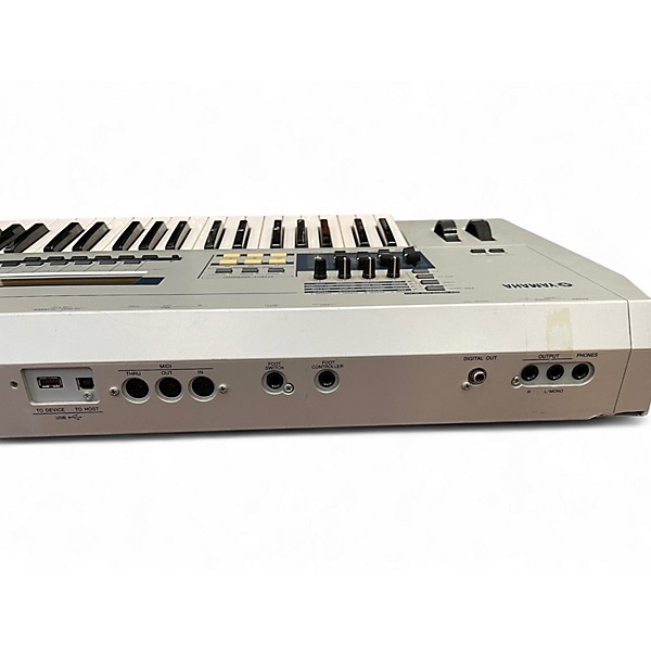 Used Yamaha M06 Synthesizer