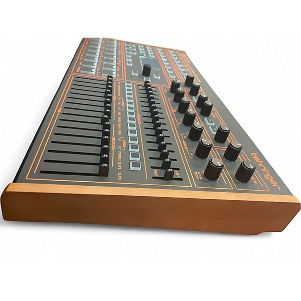 Used Behringer lmdrum DJ Controller