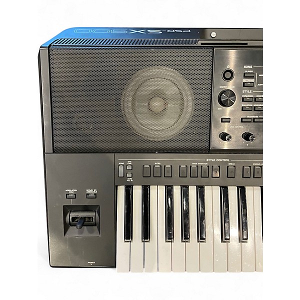 Used Yamaha PSR -SX900