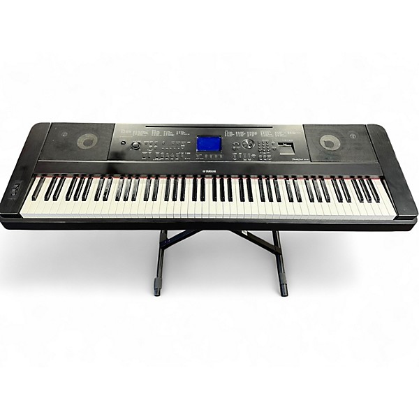 Used Yamaha DGX660 Portable Keyboard