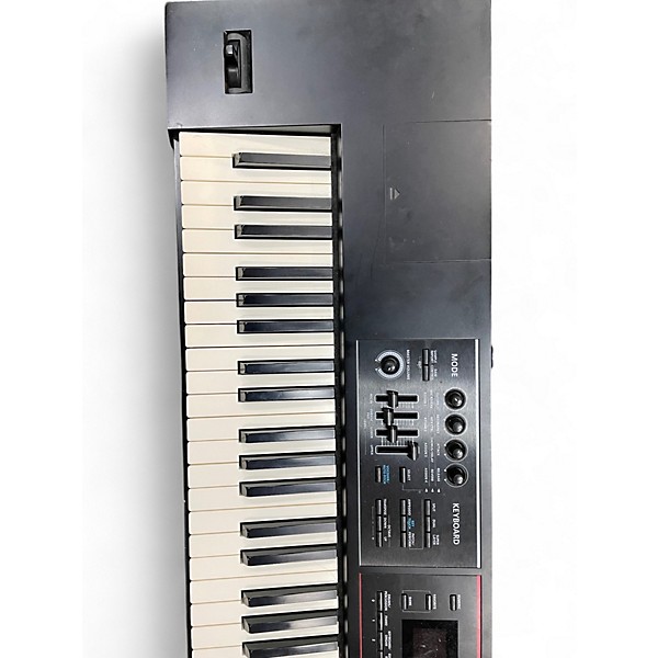 Used Roland JUNO DS88 Keyboard Workstation