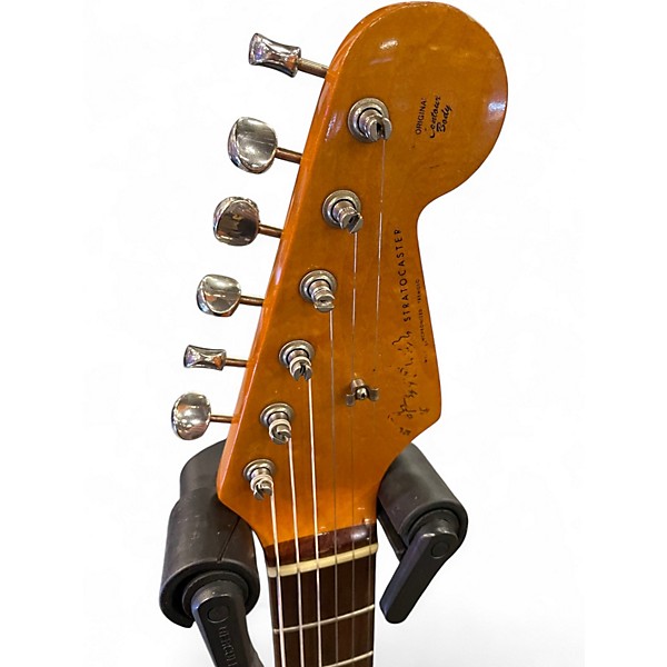 Used Fender AMERICAN VINTAGE REISSUE '62 STRATOCASTER Olympic White Solid Body Electric Guitar