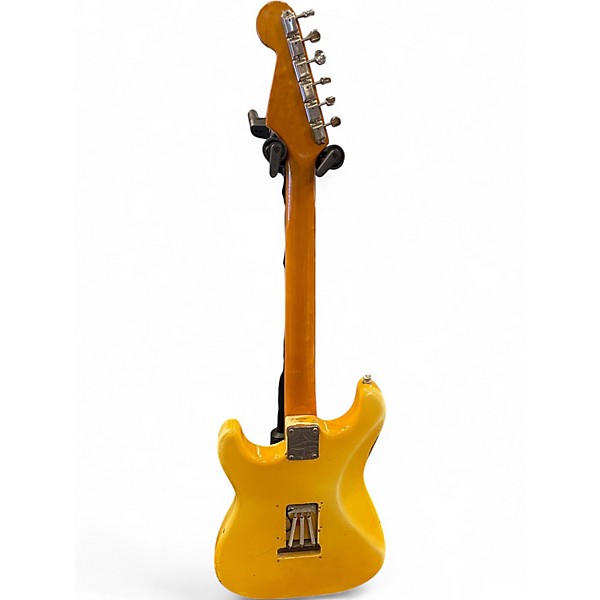 Used Fender AMERICAN VINTAGE REISSUE '62 STRATOCASTER Olympic White Solid Body Electric Guitar