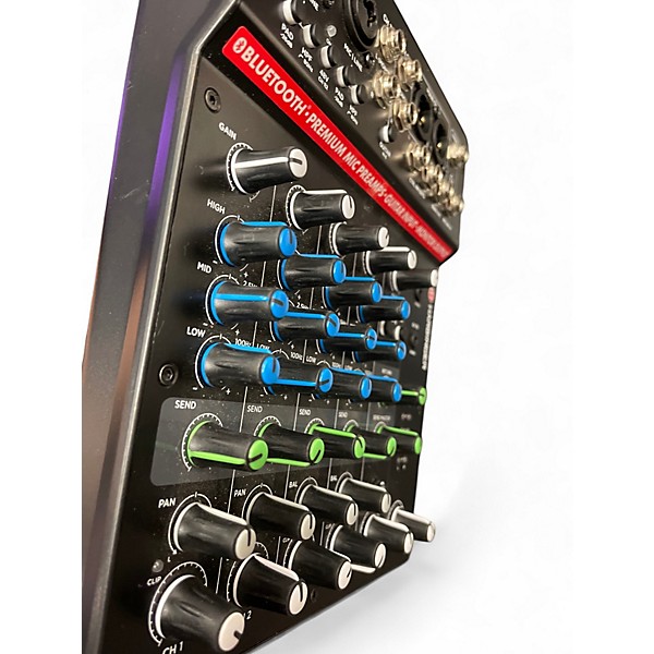 Used Harbinger LV8 Powered Mixer