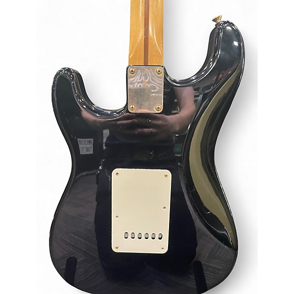 Used Fender DELUXE SUPER STRATOCASTER Black Solid Body Electric Guitar