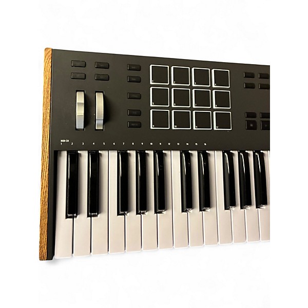 Used Arturia Keylab 61 Key MKIII MIDI Controller