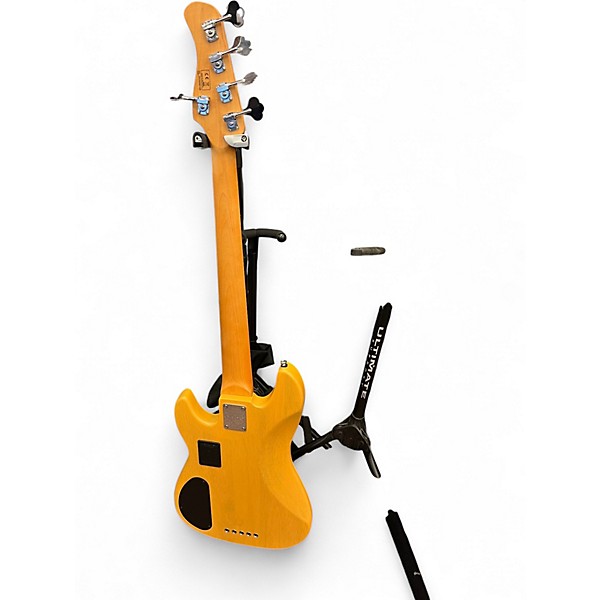 Used Marcus Miller P6 4 STRING FRETLESS Butterscotch Electric Bass Guitar