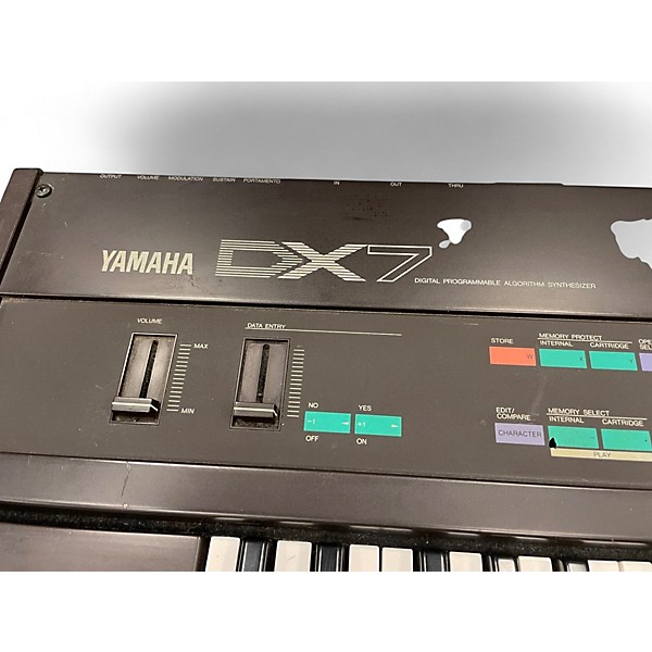 Used Yamaha DX7 Synthesizer