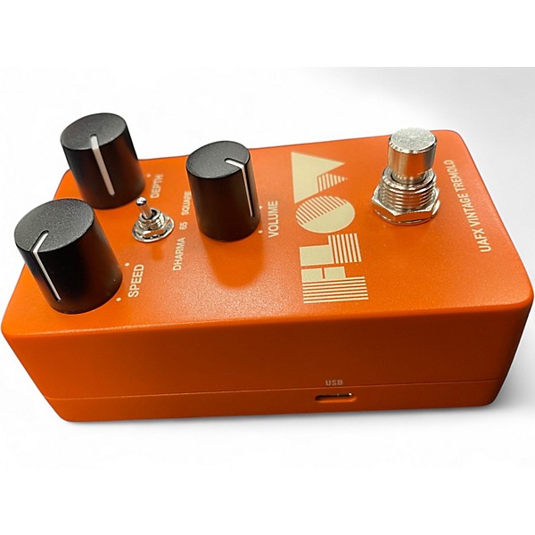 Used Universal Audio UAFX Flow Vintage Tremolo Effect Pedal