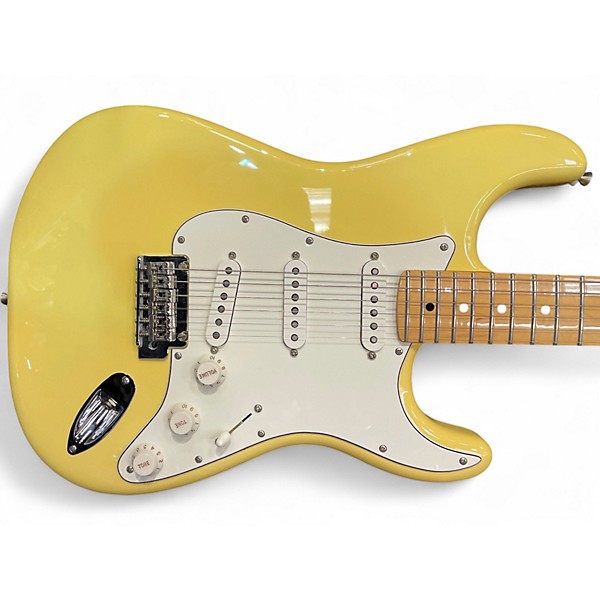 Used Fender PLAYER STRATOCASTER Buttercream Solid Body Electric Guitar