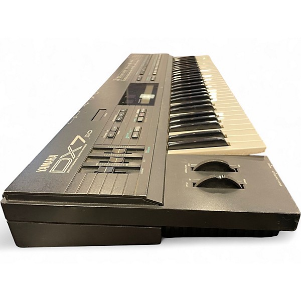 Vintage 1990s Yamaha DX7 II Synthesizer
