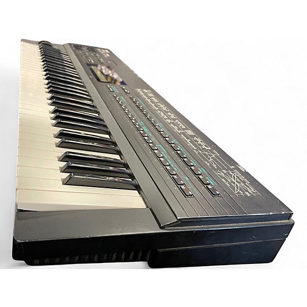 Vintage 1990s Yamaha DX7 II Synthesizer
