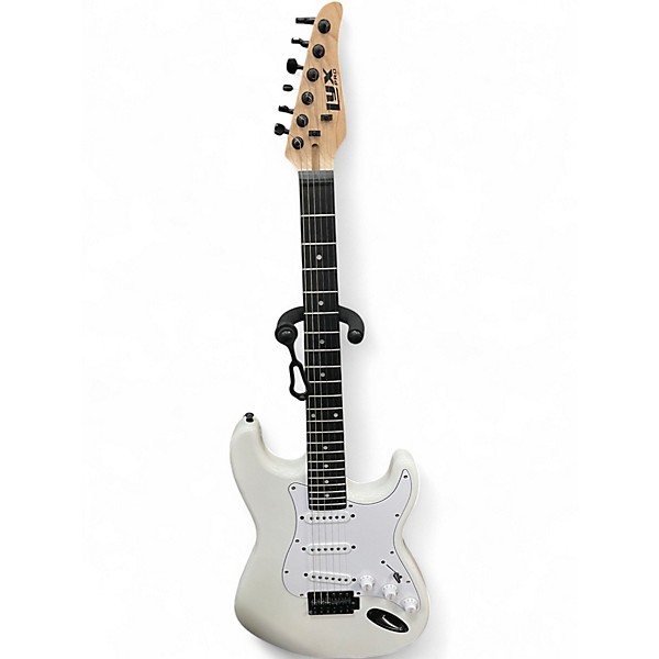 Used Lyx Pro S-Style Arctic White Solid Body Electric Guitar