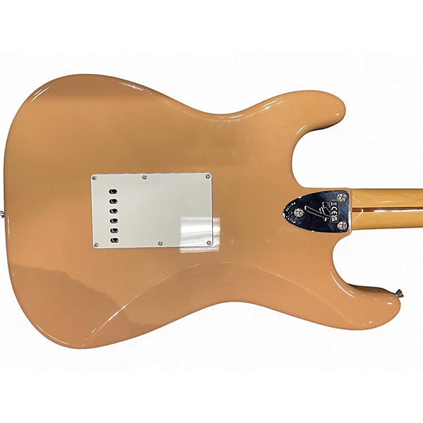 Used Fender INTERNATIONAL COLOR STRATOCASTER MIJ Desert Sand Solid Body Electric Guitar