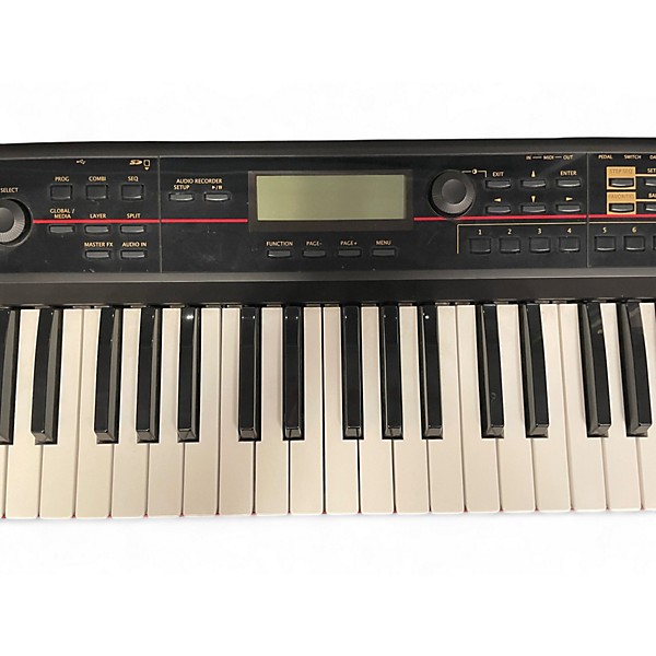 Used KORG Kross 61 Key Keyboard Workstation