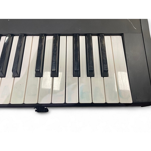 Used Roland Fantom 6 Keyboard Workstation