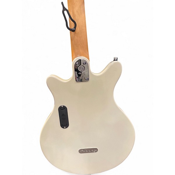 Used First Act Garage Master Volkswagen White Solid Body Electric Guitar