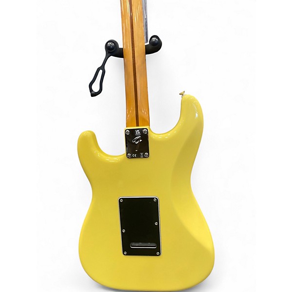 Used Fender Artist Series Jimi Hendrix Stratocaster Buttercream Solid Body Electric Guitar