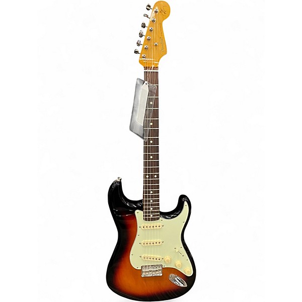 Used Fender Artist Series Robert Cray Stratocaster 3 Color Sunburst Solid Body Electric Guitar