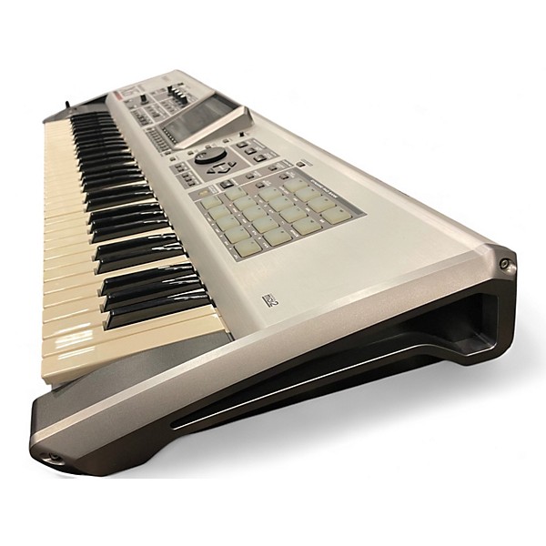 Used Roland Fantom X6 Keyboard Workstation