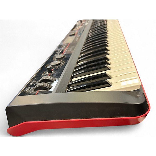 Used KORG Kross 61 Key Keyboard Workstation