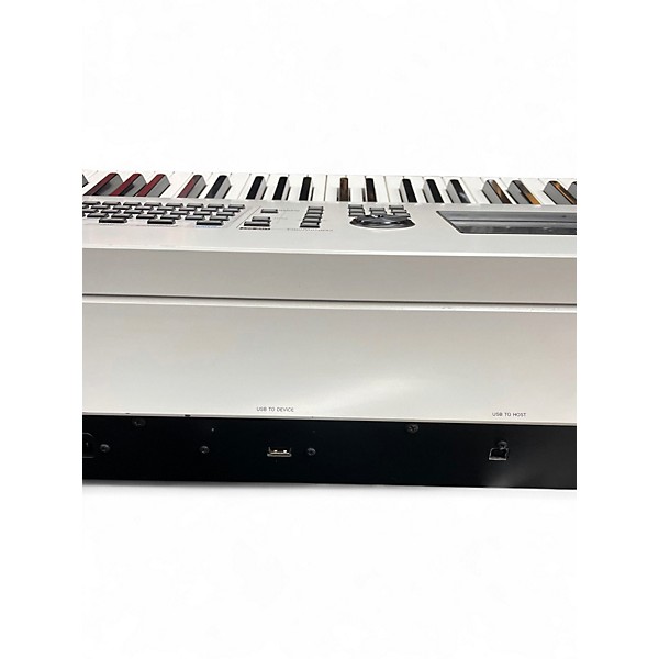 Used Yamaha MONTAGE 8 WHITE Synthesizer