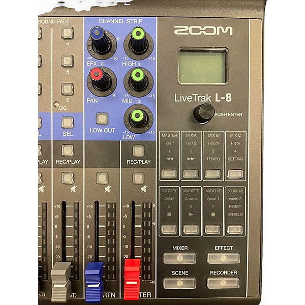 Used Zoom livetrak l-8 Unpowered Mixer