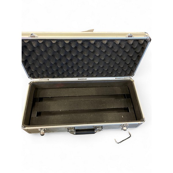 Used Pedaltrain Metro 20 Pedal Board