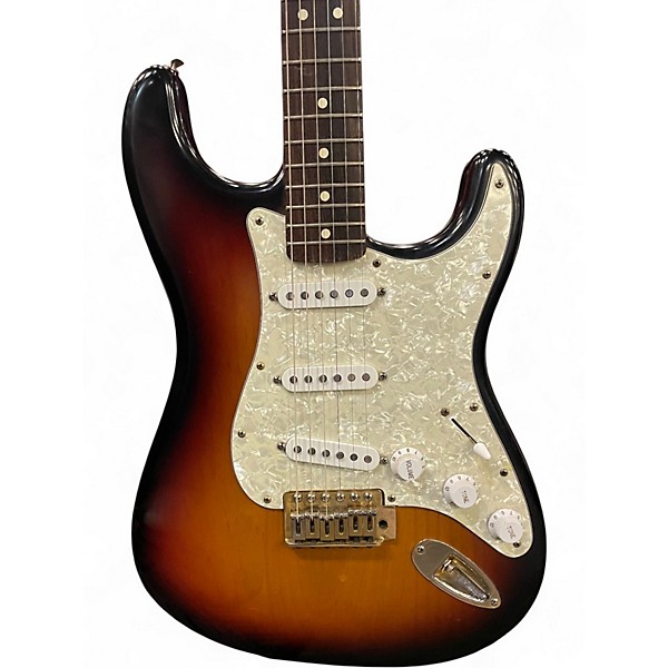 Used Fender Deluxe Players Stratocaster 2 Tone Sunburst Solid Body Electric Guitar