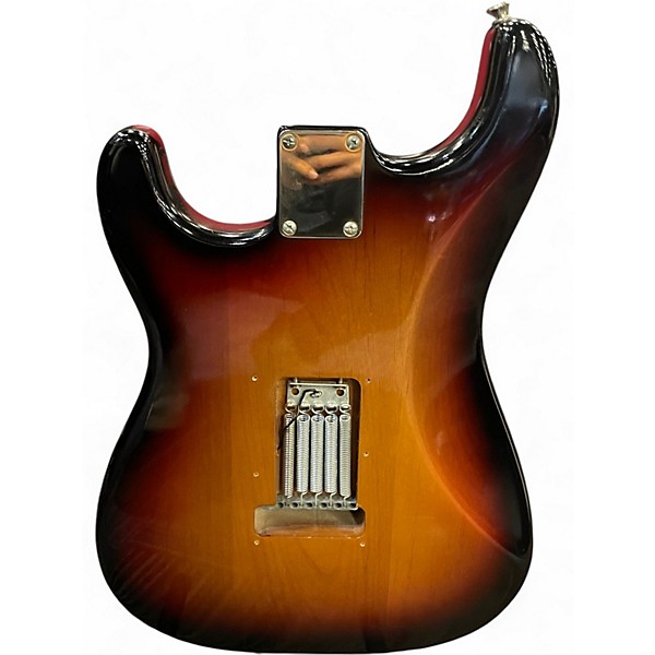 Used Fender Deluxe Players Stratocaster 2 Tone Sunburst Solid Body Electric Guitar