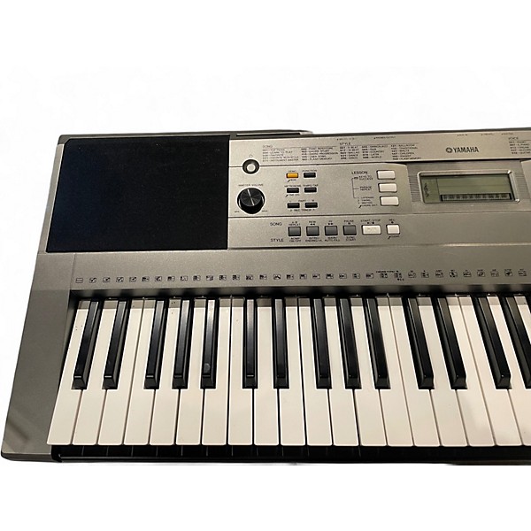 Used Yamaha PSRE353 61 Key Portable Keyboard