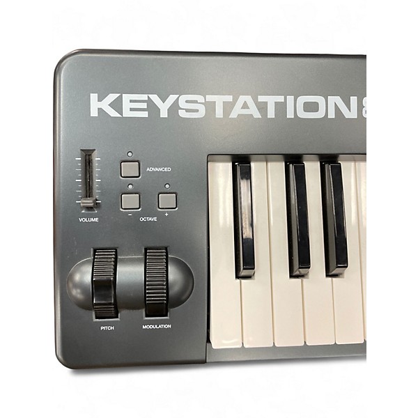 Used M-audio KEYSTATION 88 MIDI Controller