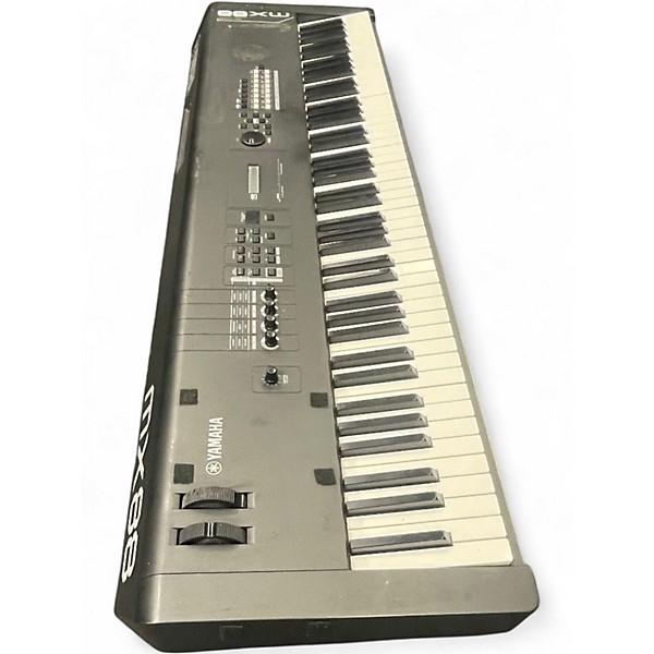 Used Yamaha MX88 Synthesizer