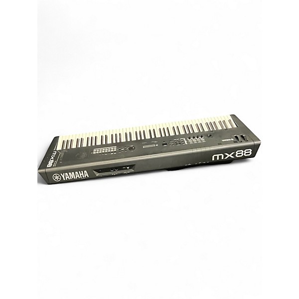 Used Yamaha MX88 Synthesizer