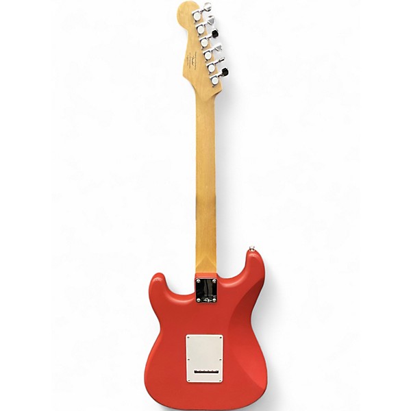 Used Squier Debute Series Stratocaster Dakota Red Solid Body Electric Guitar