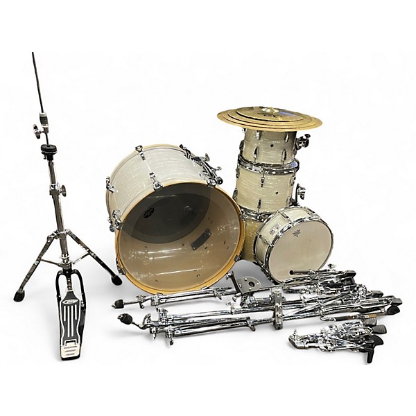 Used Pearl 5 Piece Export New Fusion White Oyster Drum Kit