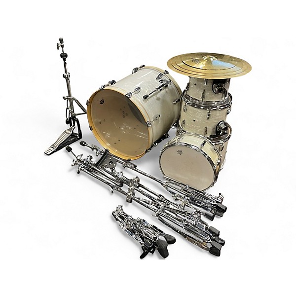 Used Pearl 5 Piece Export New Fusion White Oyster Drum Kit