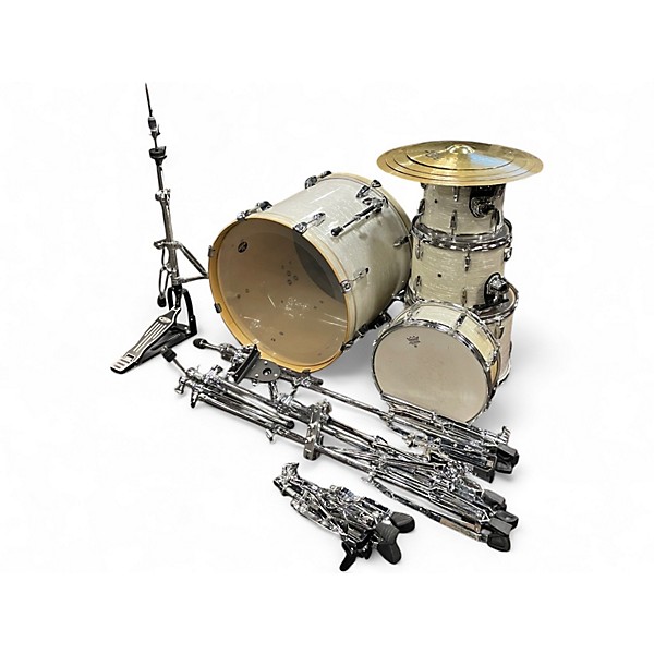 Used Pearl 5 Piece Export New Fusion White Oyster Drum Kit